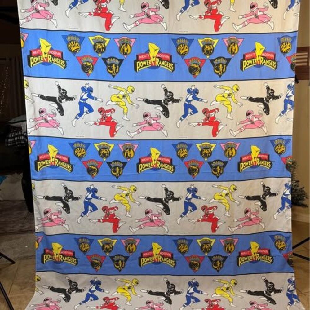 1994 Saban Mighty Morphin Power Ranger Flat Sheet 66 1/4" x 92"